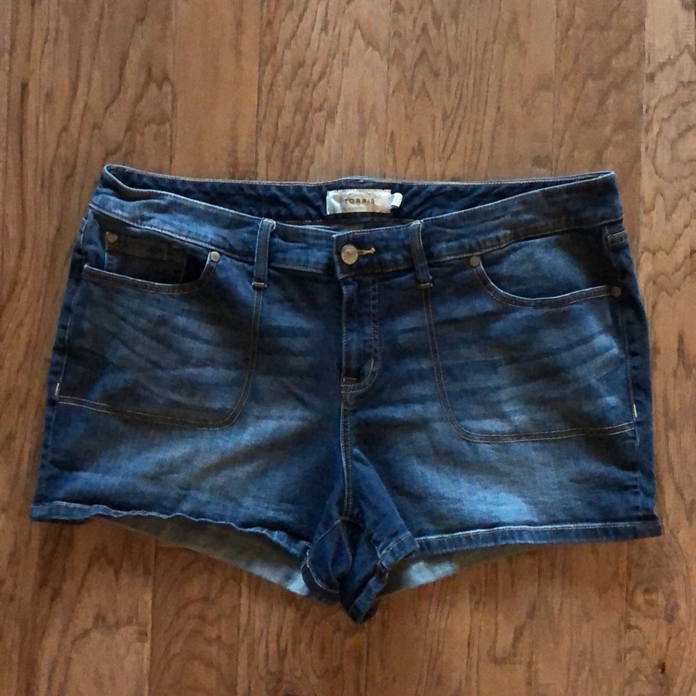 Torrid blue denim shorts
